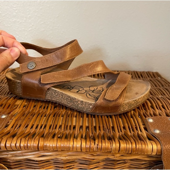 Josef Seibel Tonga Sandals Size 8 Leather Comfort Adjustable Straps Brown - Picture 1 of 7